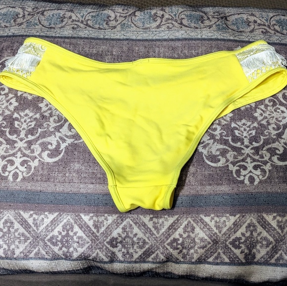 NWOT Bright Yellow Aerie Bikini - Picture 2 of 7